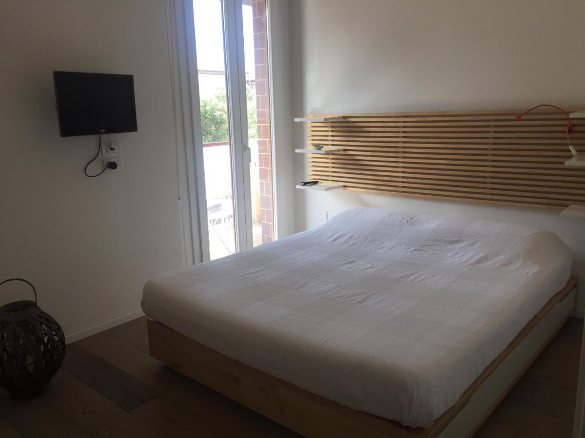 Suite Mare Centro Пезаро Екстер'єр фото