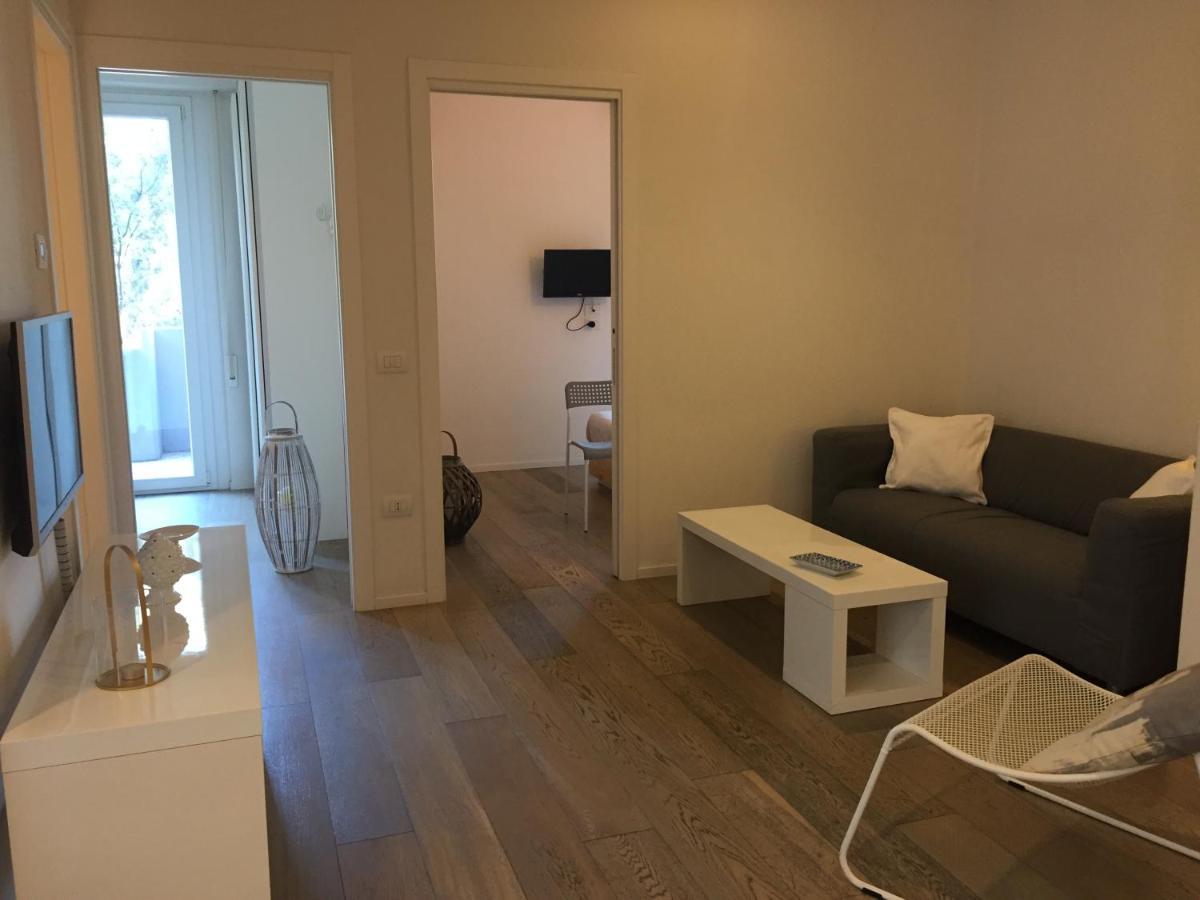 Suite Mare Centro Пезаро Екстер'єр фото